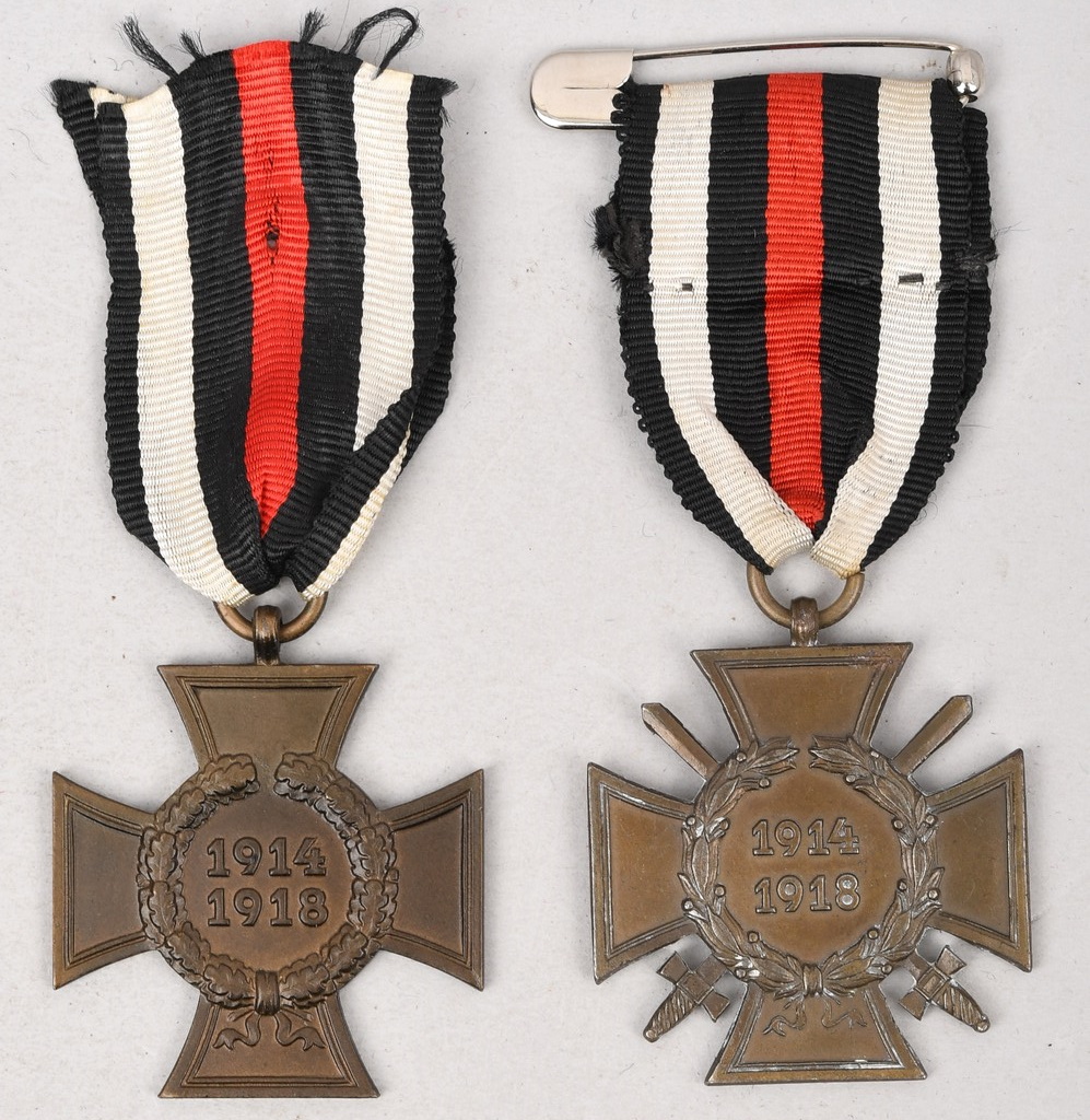 Combatants Cross of Honor 1914/1918 With And Without Swords