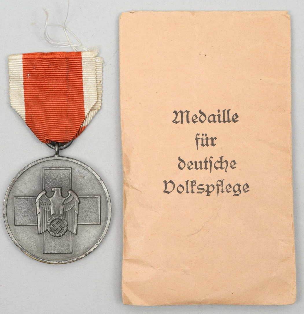 German WWII Social Welfare Medal With Issue Envelope