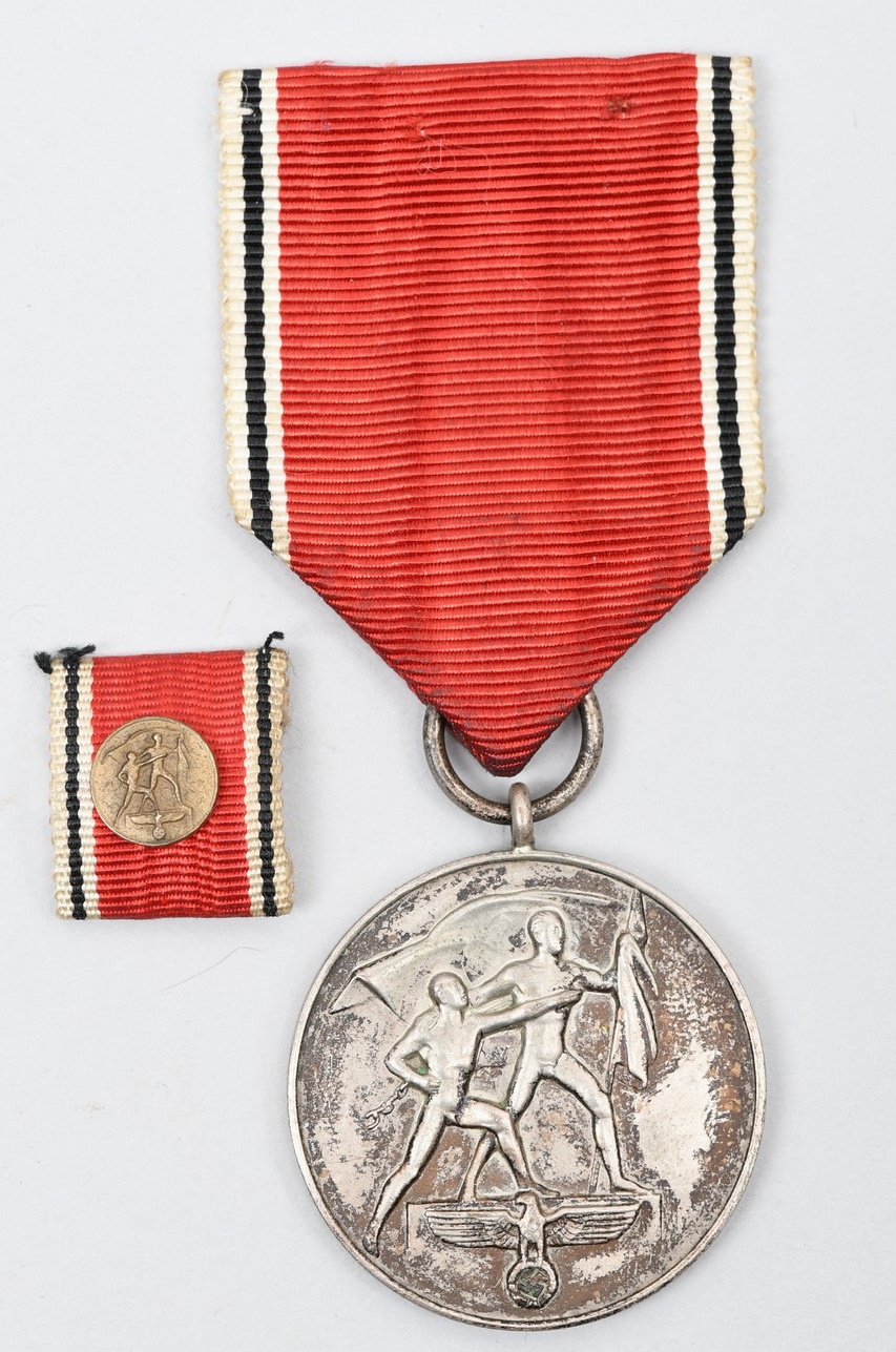 Commemorative Medal And Ribbon Device of March 13th 1938