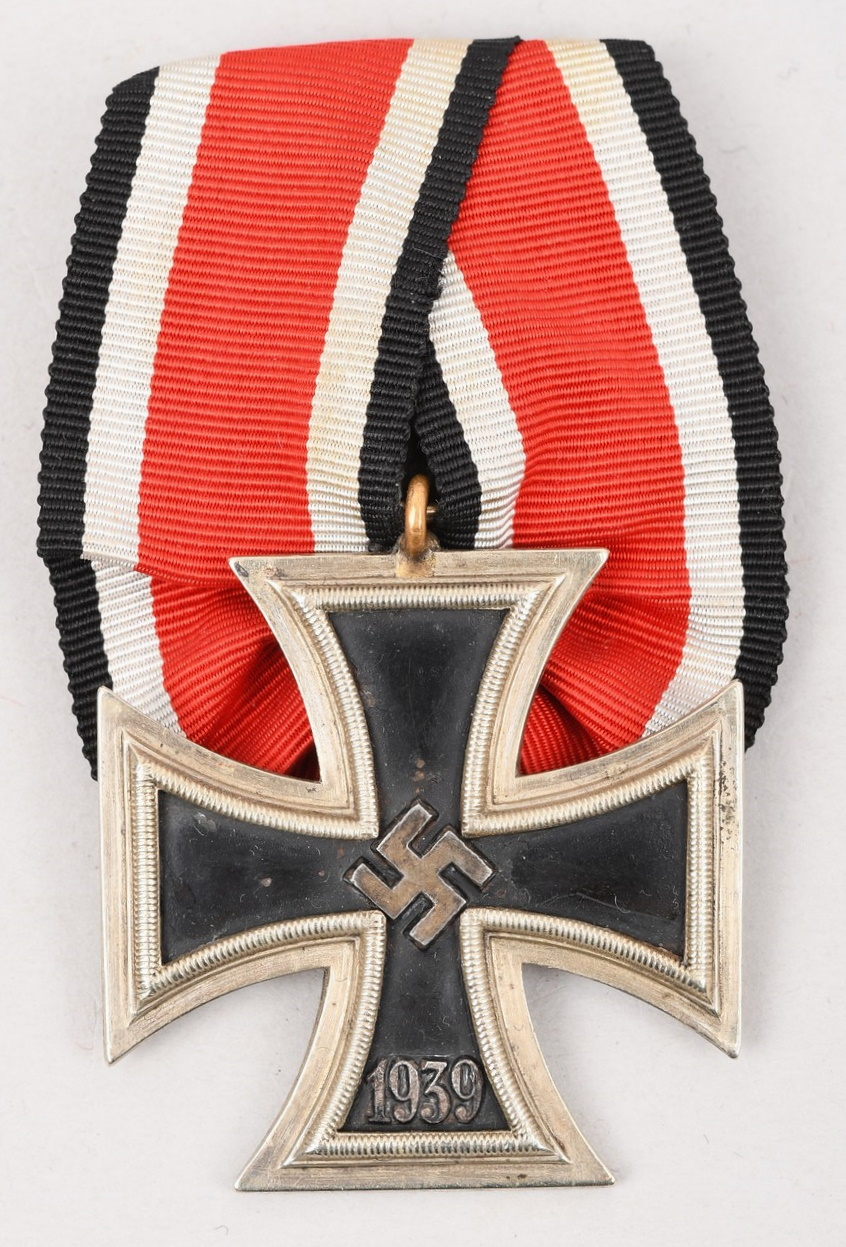 Parade Mounted Iron Cross 2'Class 1939