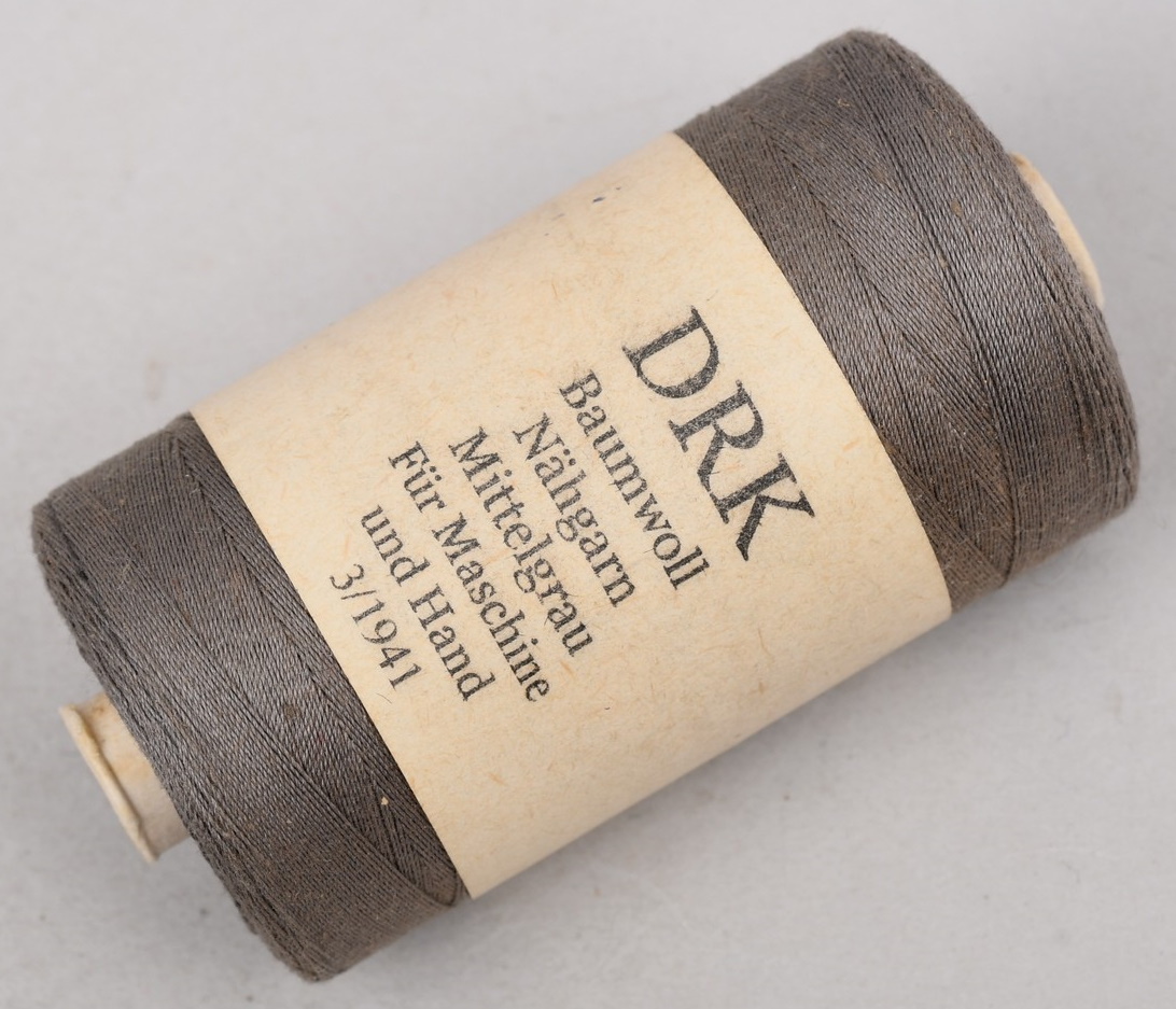 DRK Sanitätslager Babelsberg Spool of Grey Thread With Original
