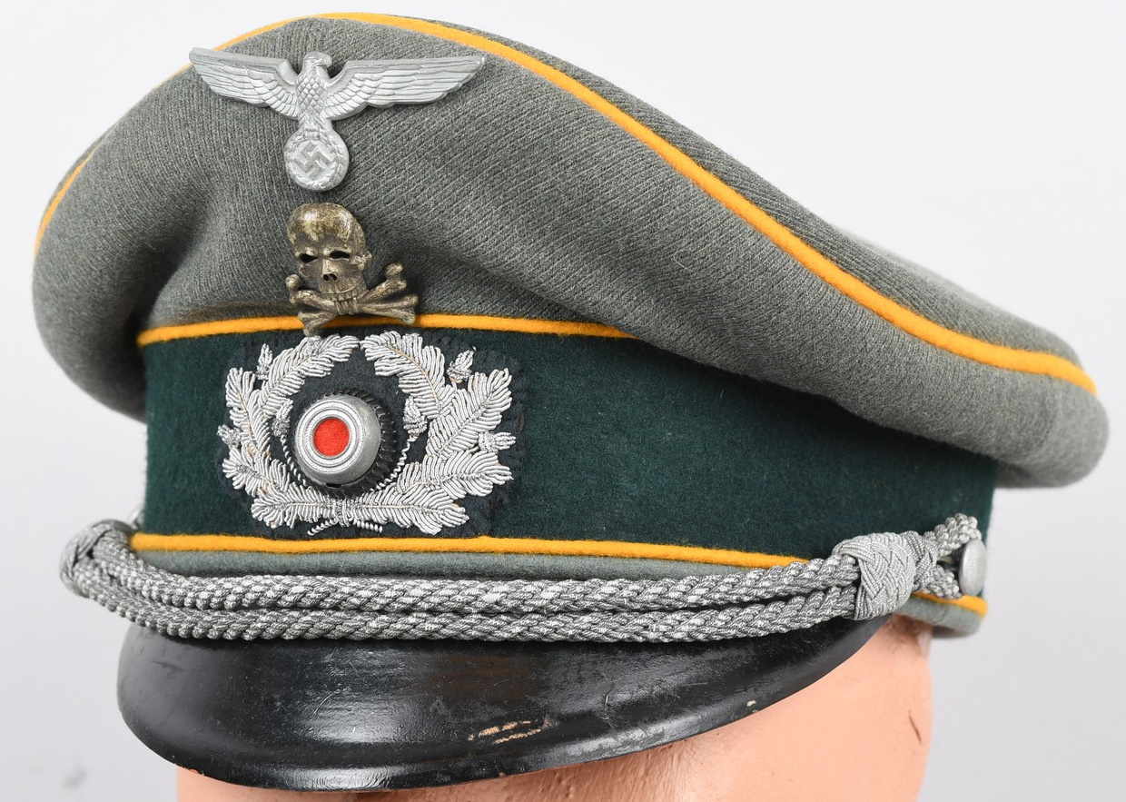 Heer Cavallery Rgt 13 Braunschweig Officers Visor cap,