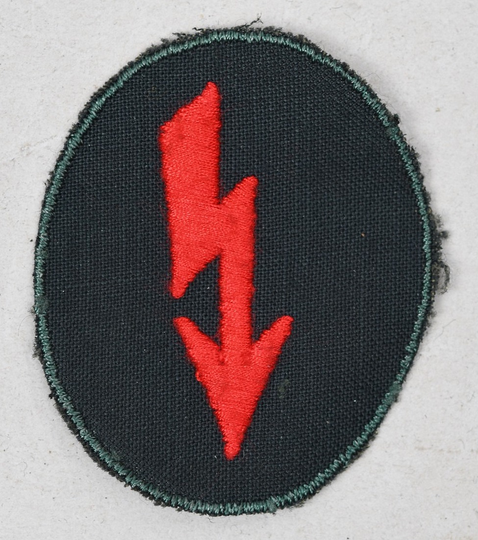 Heer Artillery Signal Peronnels Trade Badge