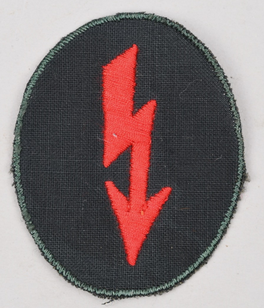 Heer Artillery Signal Peronnels Trade Badge