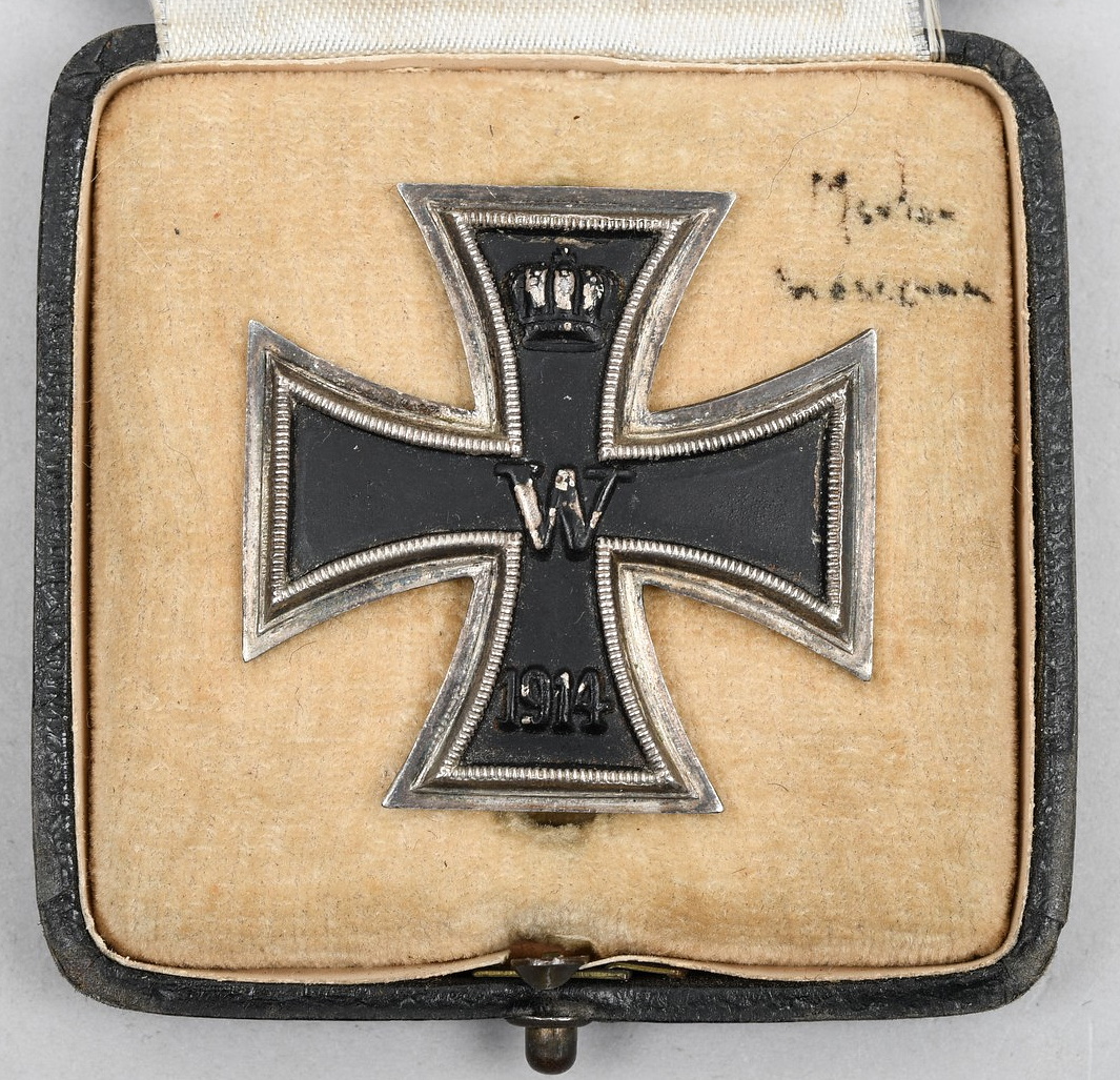 Iron Cross 1'st class 1914 With Case of Issue