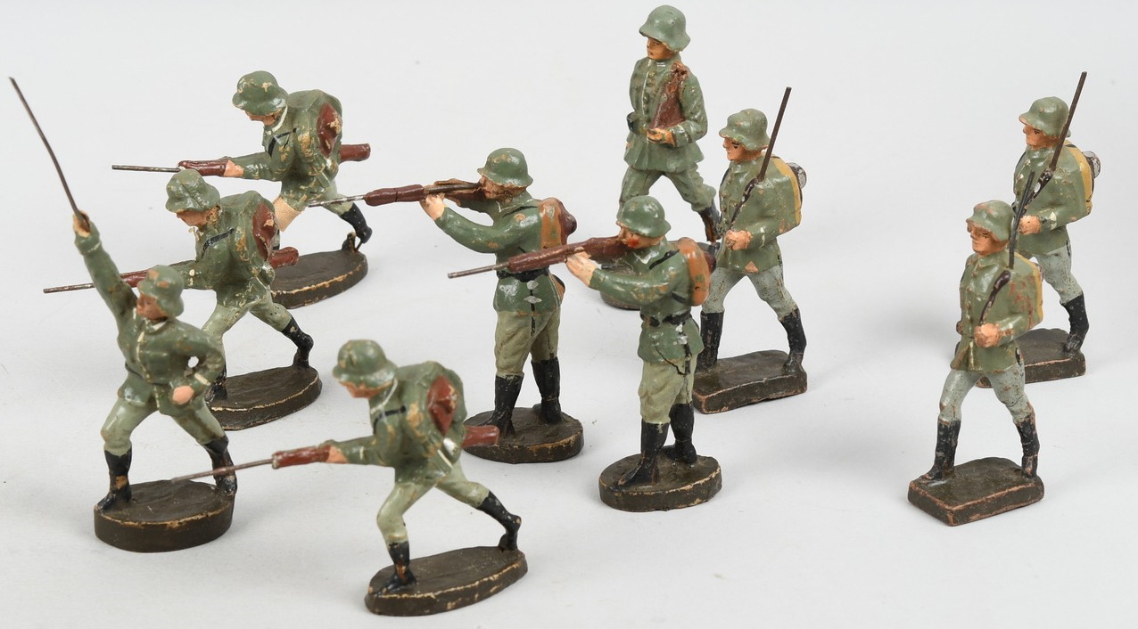 Toy Soldiers Germany 1930's-40's Group of 11 In Action Figures